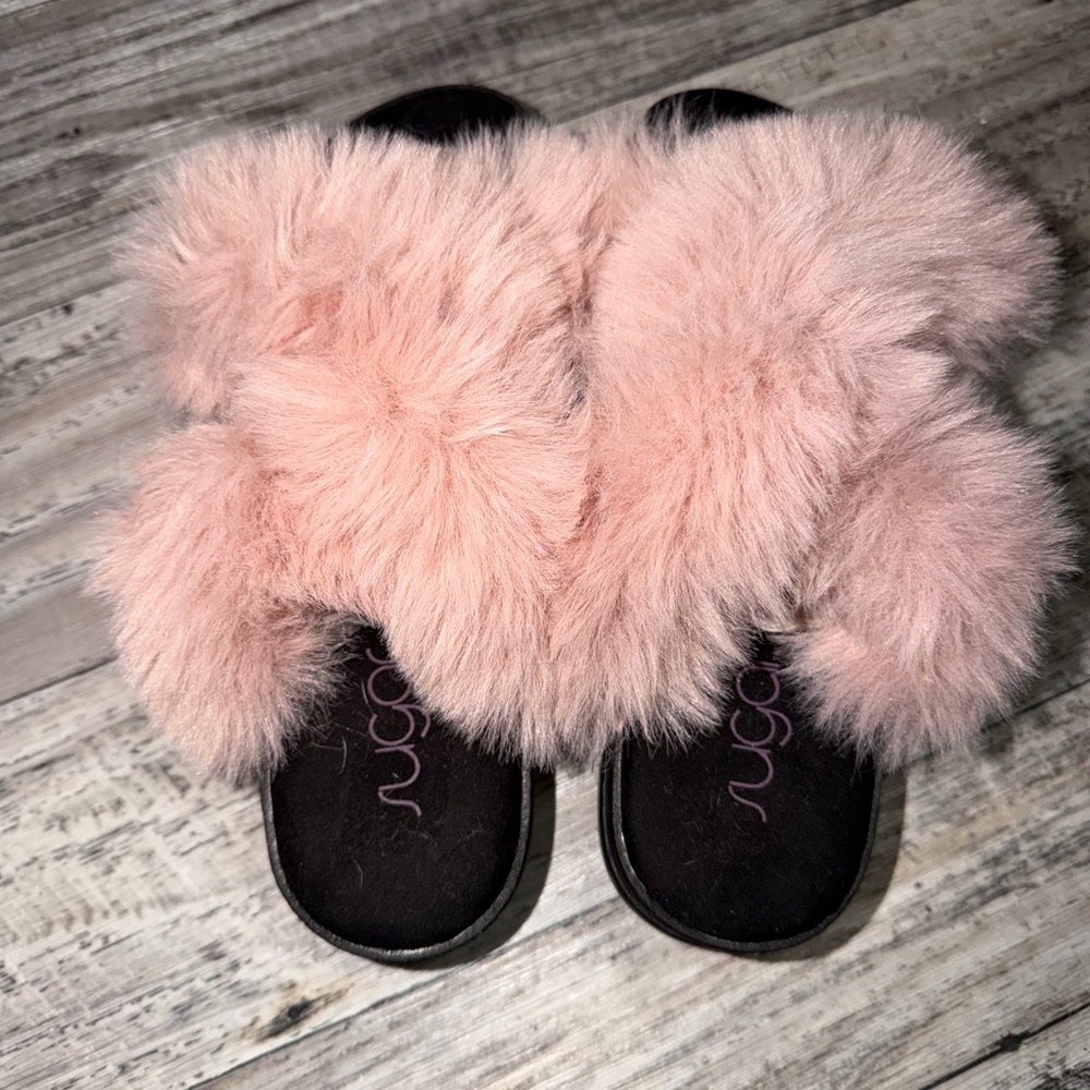 NEW Pink Furry Slides